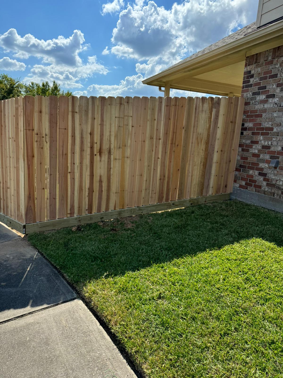 Fence installation in Kemah, TX by Mustang Fencing Services