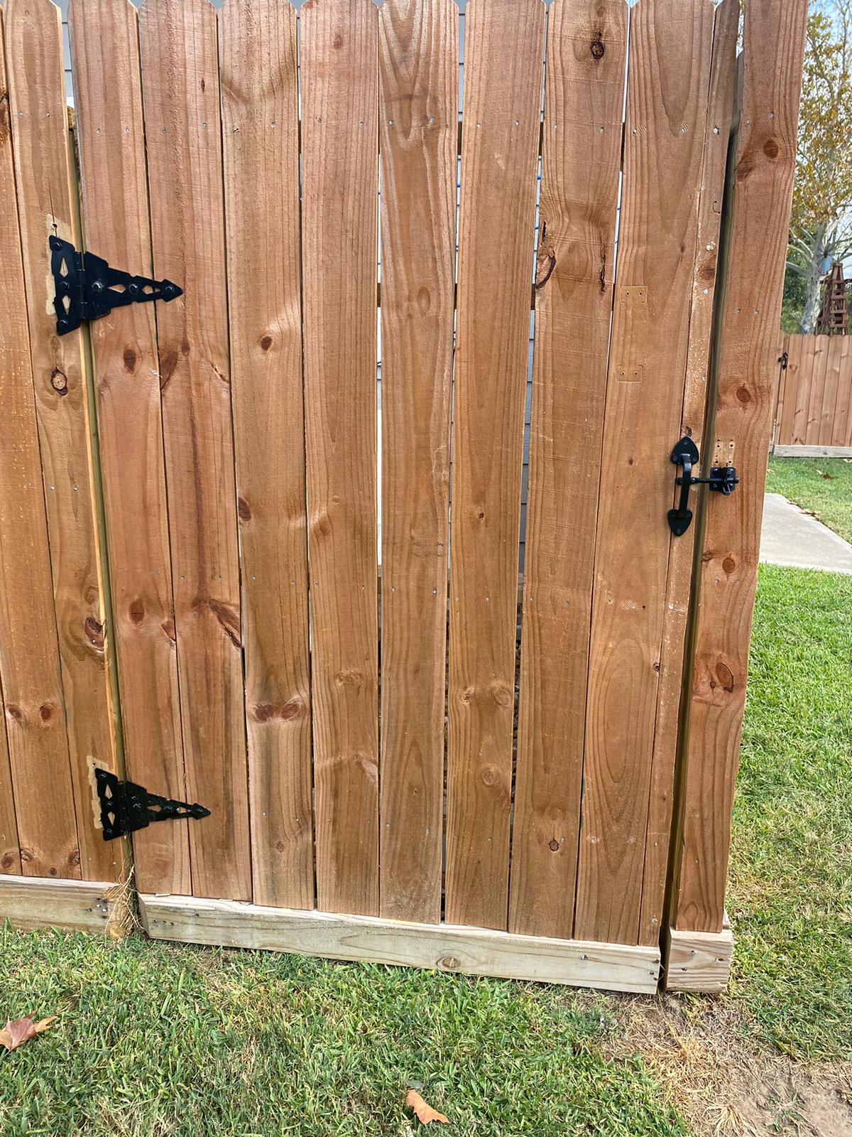 Fish Village, Galveston, TX fence project